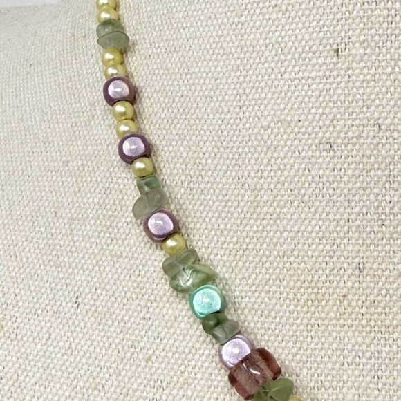 Fluorite Chips & Foil Glass Beads Necklace Vintage Pastels‎ Dainty Faux Pearls - Picture 7 of 9